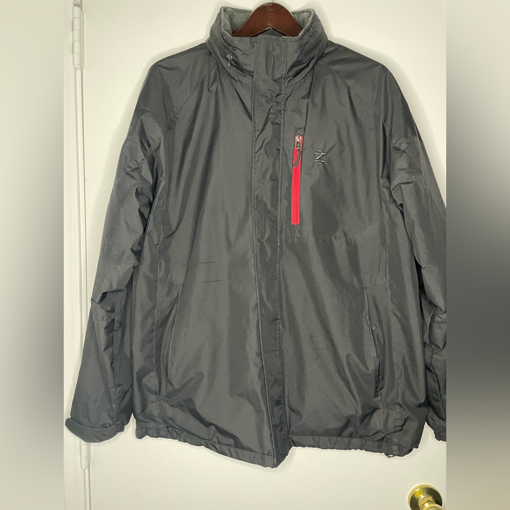 Men's Black Izod Perform X Coat Size Large.